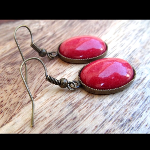 Red Jade and Brass Oval Drop Earrings - Picture 2 of 4